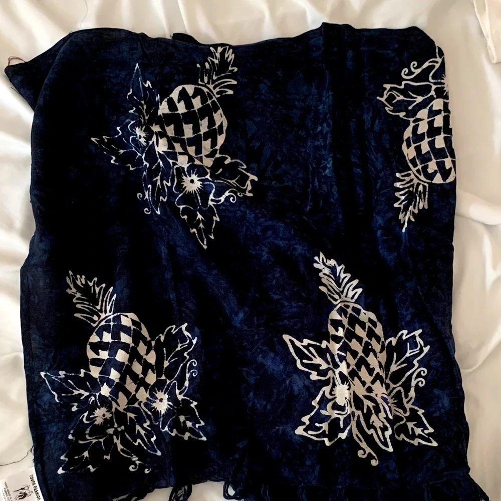 Hawaiian Women's Pareo Sarong Blue & White Pineapple Beach Cover-up Wrap Skirt